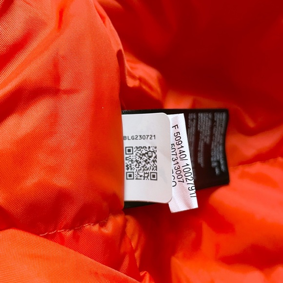 The North Face Men’s Anonym FUTURELIGHT Ski Jacket In Flare - Picture 10 of 11